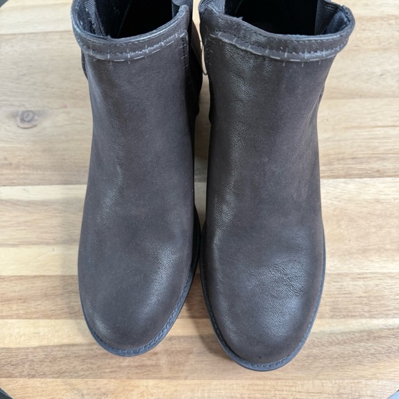 New Torrid Lug Heeled Chelsea Bootie Womens Size 13 - Picture 2 of 8